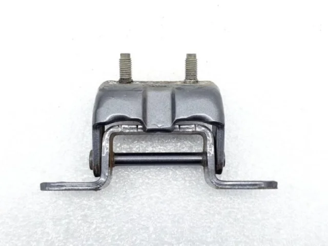 Петля двери задняя правая верхняя для Nissan Qashqai J11 2013-2019 на фотографиях