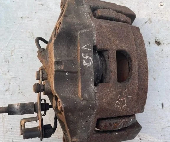 Суппорт передний левый для Audi A6 C6 Avant 2004-2011 на фотографиях