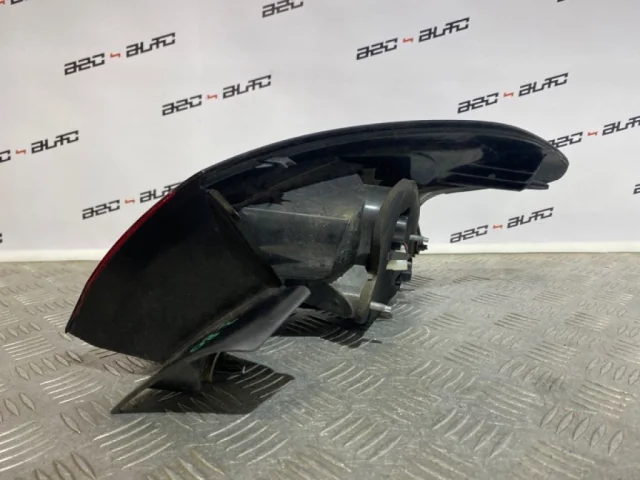 Фонарь внешний левый для Citroen DS4 2011-2016 на фотографиях