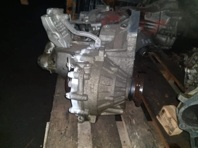 МКПП для Volkswagen Golf III (1H5)Универсал (EU) 1991-2001 на фотографиях