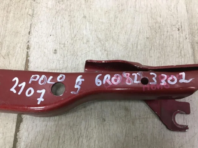 Петля капота правая для Volkswagen Polo V (6C) Седан 2015-2020 на фотографиях