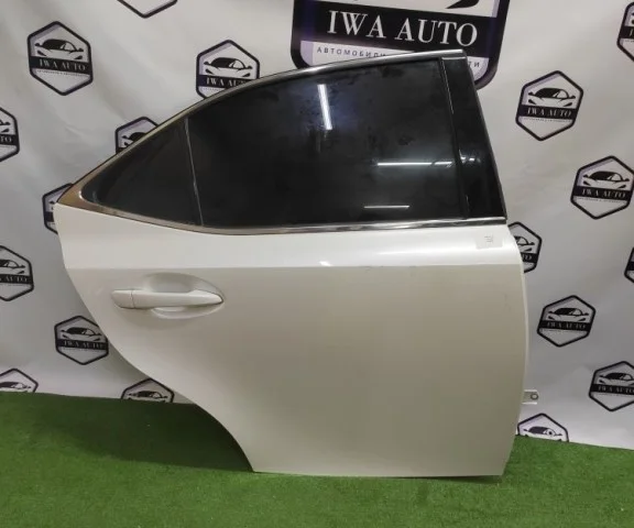 Двери для Lexus IS Седан 300 rest XE30 2017-2019 на фотографиях