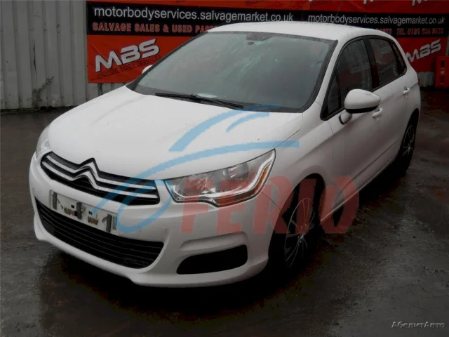 Бампер передний для Citroen C4 Хэтчбек 2010-2016 на фотографиях