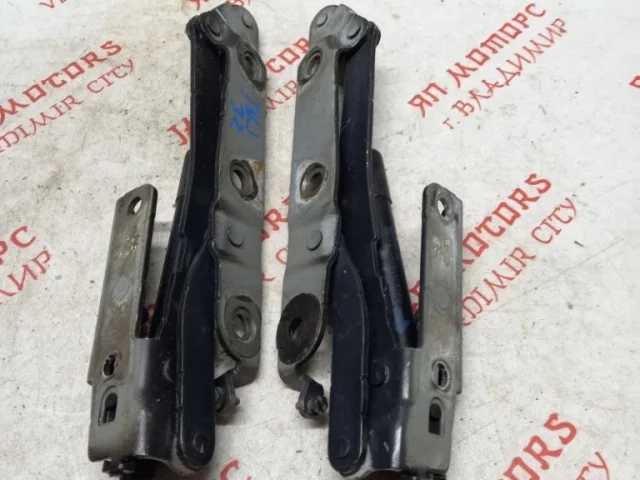 Петля капота левая для Nissan Teana J32 2008-2013 на фотографиях