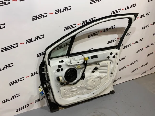 Двери для Citroen DS4 2011-2016 на фотографиях