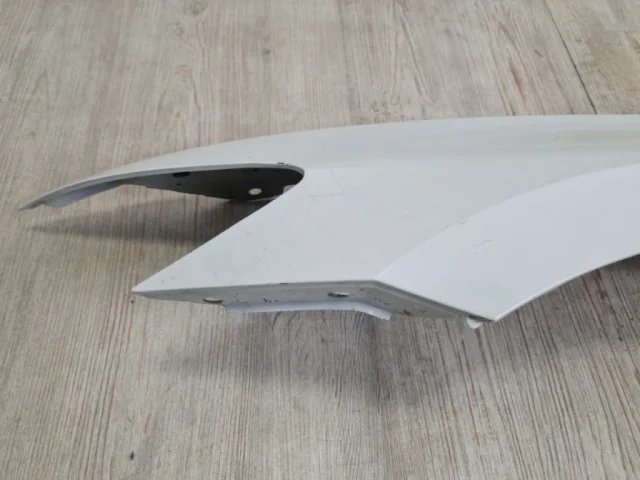 Крылья для Volkswagen Passat (B8) Variant 2014-2019 на фотографиях