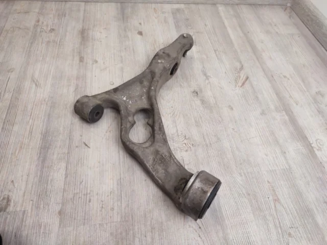 Рычаг передний правый нижний для Volkswagen Touareg II (7P5) 2010-2014 на фотографиях