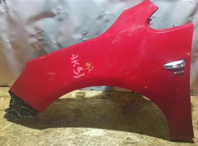 Крылья для Opel Astra J Sports Tourer 2009-2017 на фотографиях