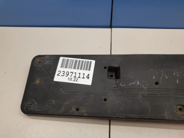 Накладка под номер для Mercedes-Benz GLK class X204 2008-2016 на фотографиях