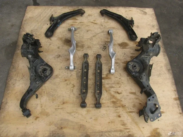 Рычаг передний левый нижний для Nissan Qashqai J10 2006-2013 на фотографиях