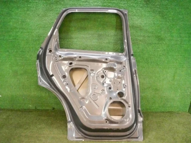 Дверь задняя левая для Volkswagen Touareg III (CR) 2018+ на фотографиях