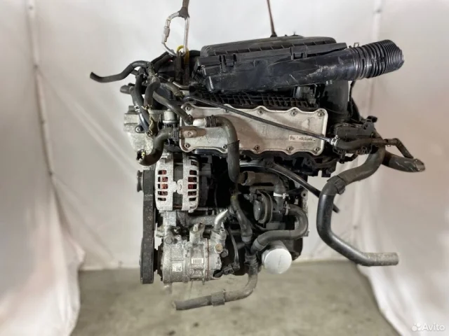 Двигатель для Skoda Octavia A7 Tour на фотографиях