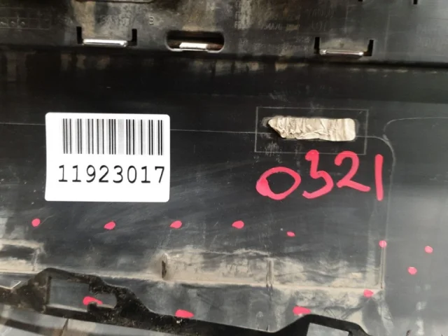 Молдинг двери задний правый для Ford Explorer U502 rest 2014-2019 на фотографиях