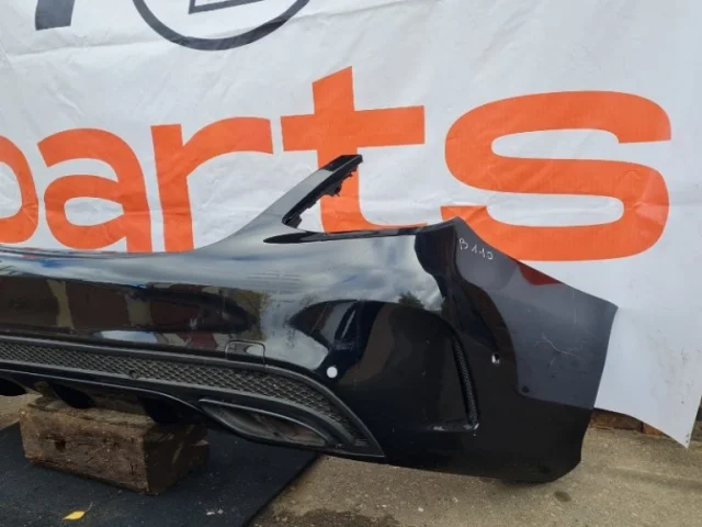 Бампер задний для Mercedes-Benz C class C205 2014-2020 на фотографиях