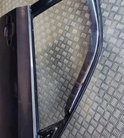 Двери для Subaru Forester SH 2008-2012 на фотографиях