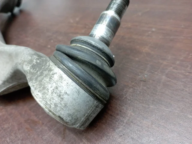 Рычаг передний левый нижний для BMW 5er Ф10 2010-2013 на фотографиях