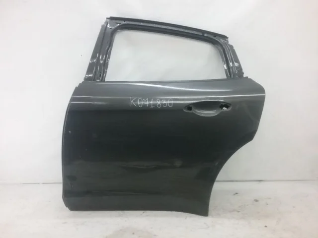 Двери для Porsche Panamera Универсал 2017-2024 на фотографиях