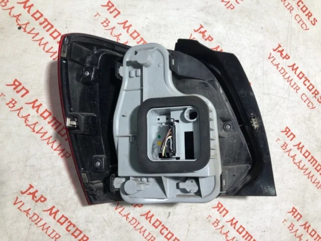 Фонарь левый для Volkswagen Polo V Хэтчбек (3dr) (6R) 2009-2014 на фотографиях