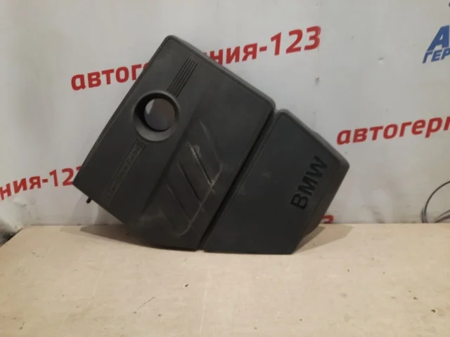 Пластиковая крышка двигателя для BMW 1er Ф20 2011-2015 на фотографиях
