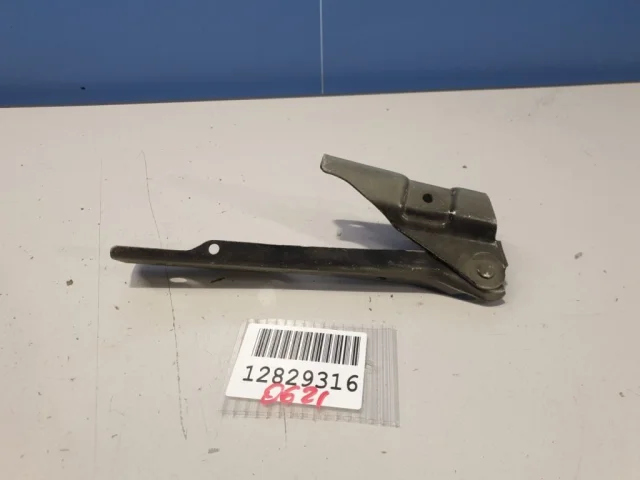 Петля капота правая для Volkswagen Polo V (6C) Седан 2015-2020 на фотографиях