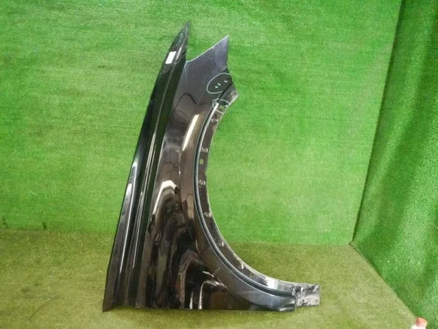 Крылья для Audi Q8 4M 2018-2023 на фотографиях