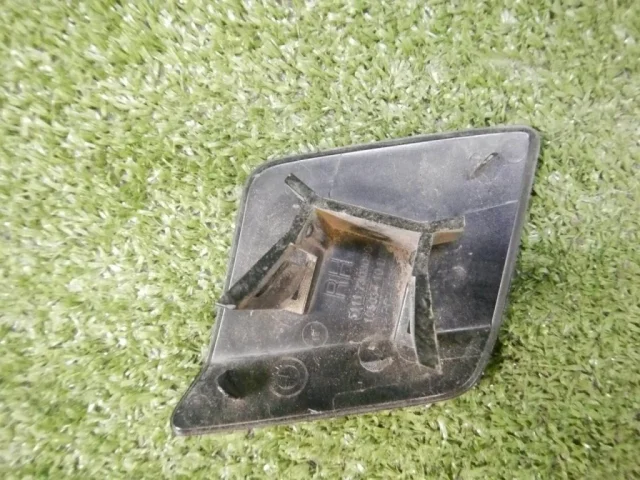 Крышка форсунки фароомывателя правая для BMW X5 F15 (Ф15) 2013-2018 на фотографиях