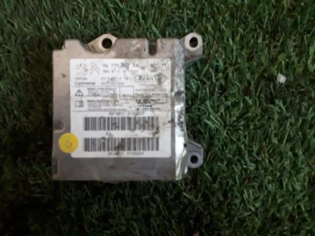 Блок SRS для Citroen C4 Седан 2010-2016 на фотографиях