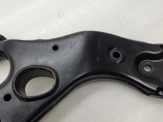 Рычаг передний левый нижний для Toyota RAV4 XA40 rest 2015-2019 на фотографиях