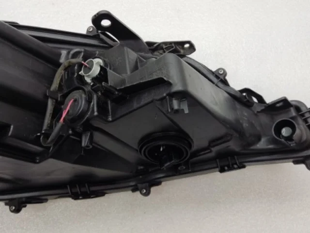 Фара левая для Toyota Camry XV70 rest 2021+ на фотографиях