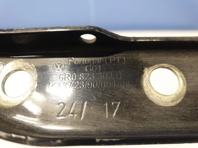 Петля капота правая для Volkswagen Polo V (6C) Седан 2015-2020 на фотографиях