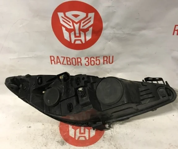 Фара левая для Peugeot 308 SW T7 2007-2014 на фотографиях