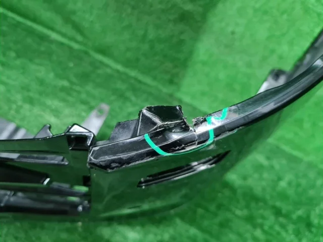 Бампер передний для Toyota Land Cruiser J300 2021+ на фотографиях