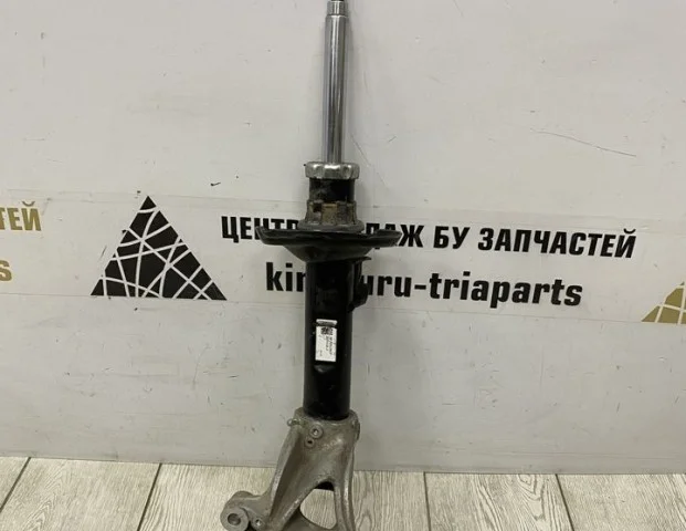 Кулак поворотный левый для Skoda Octavia A7 Tour на фотографиях