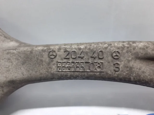 Рычаг передний правый верхний для Mercedes-Benz GLK class X204 2008-2016 на фотографиях