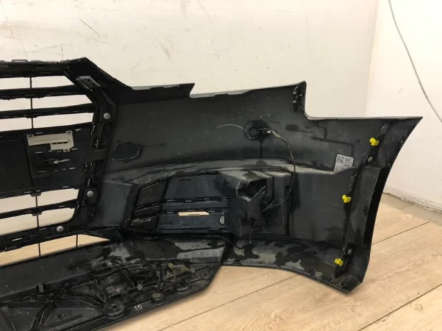 Решетка радиатора для Audi A4 B9 2015+ на фотографиях