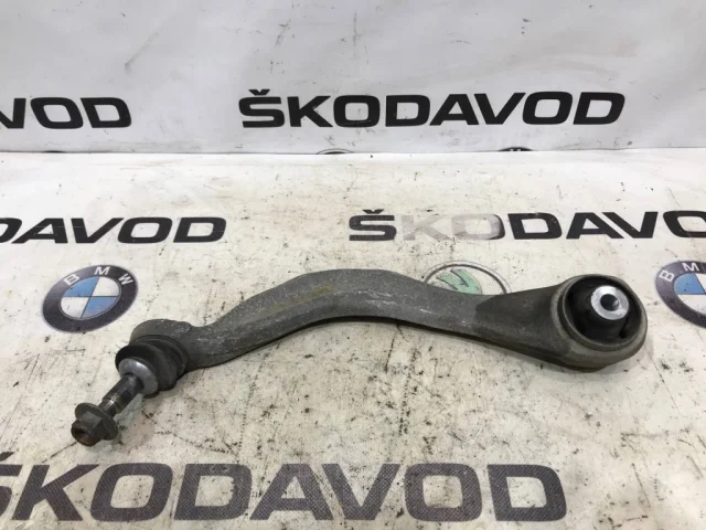 Рычаг передний правый нижний для BMW 5er Ф10 2010-2013 на фотографиях