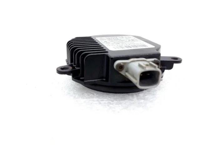 Блок розжига ксенона для Infiniti QX 70 2013-2019 на фотографиях