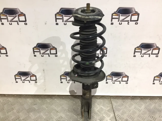Амортизатор передний левый для Peugeot 308 SW T7 2007-2014 на фотографиях