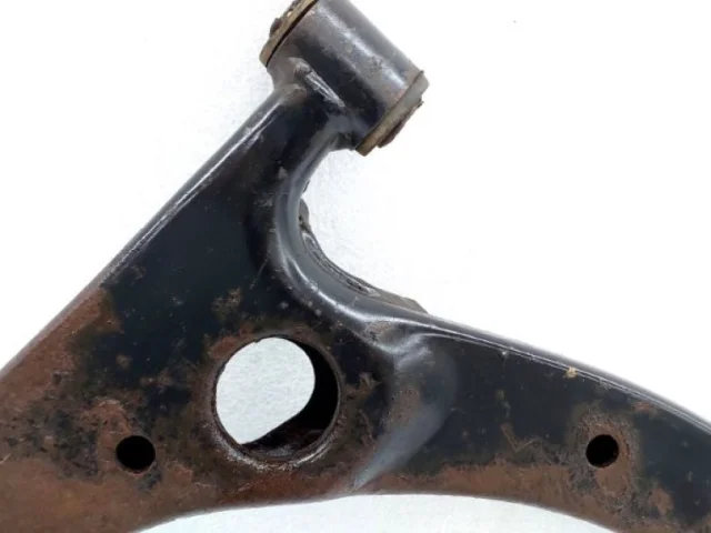 Рычаг передний левый нижний для Toyota Avensis Седан T250 2003-2008 на фотографиях