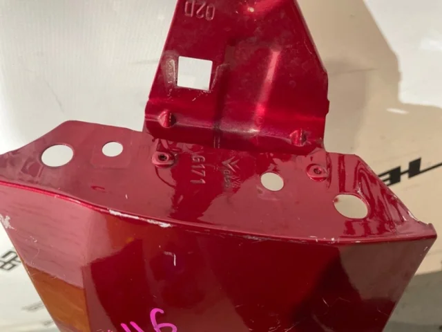 Крыло правое для Citroen DS4 2011-2016 на фотографиях