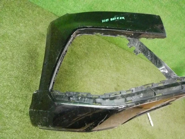 Бампер передний для Audi Q8 4M 2018-2023 на фотографиях