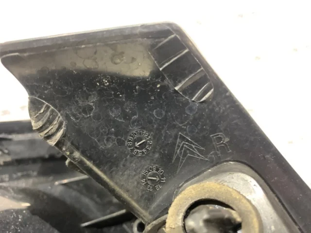 Фара правая для Citroen DS4 2011-2016 на фотографиях