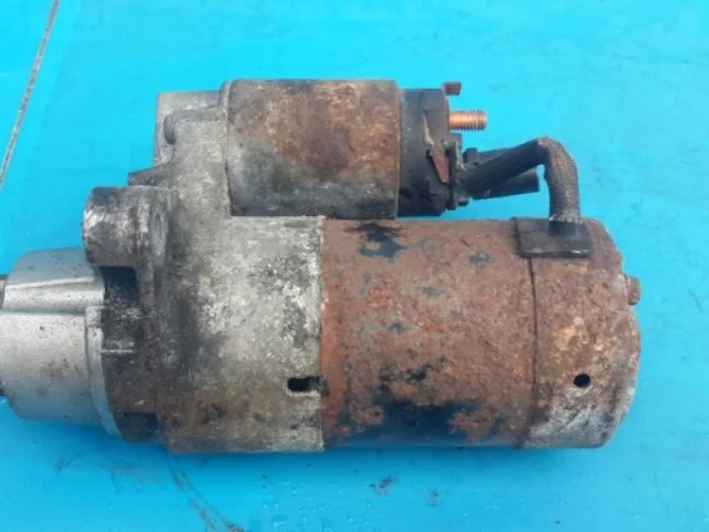 Стартер для Nissan Teana J31 2003-2007 на фотографиях