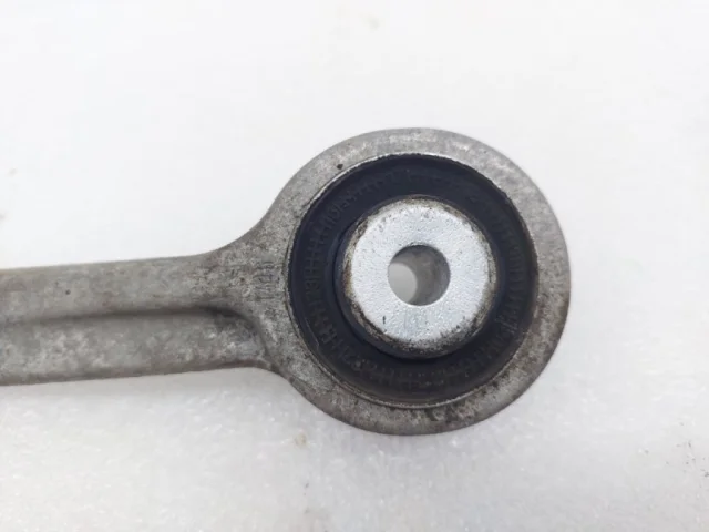 Рычаг передний правый верхний для Audi A6 C7 2010-2018 на фотографиях