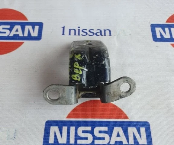 Петля двери передней левой верхняя для Nissan X-Trail T32 JDM 2013-2022 на фотографиях