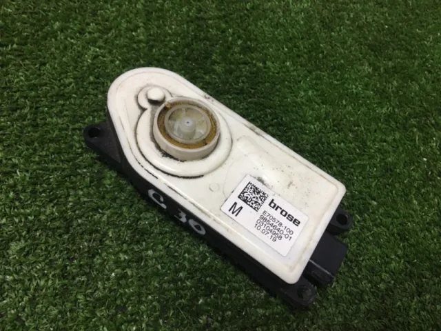 Моторчик корректора фары для BMW 5er G30 2016-2023 на фотографиях