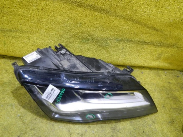 Фара правая для Audi A7 4G 2010-2014 на фотографиях