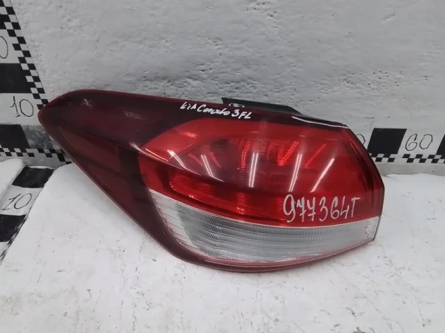 Фонарь внешний левый для Kia Cerato YD 2016-2020 rest. на фотографиях