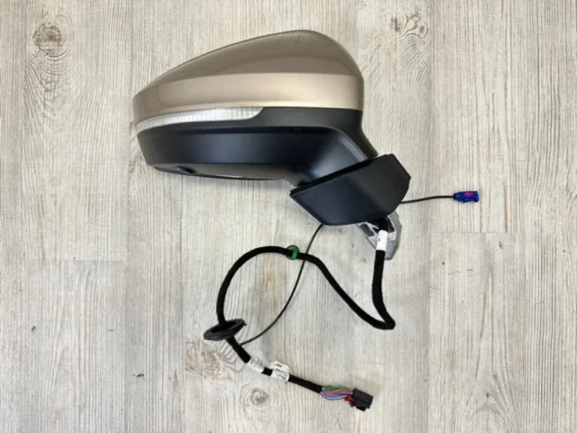 Зеркало боковое правое для Volkswagen Touareg III (CR) 2018+ на фотографиях