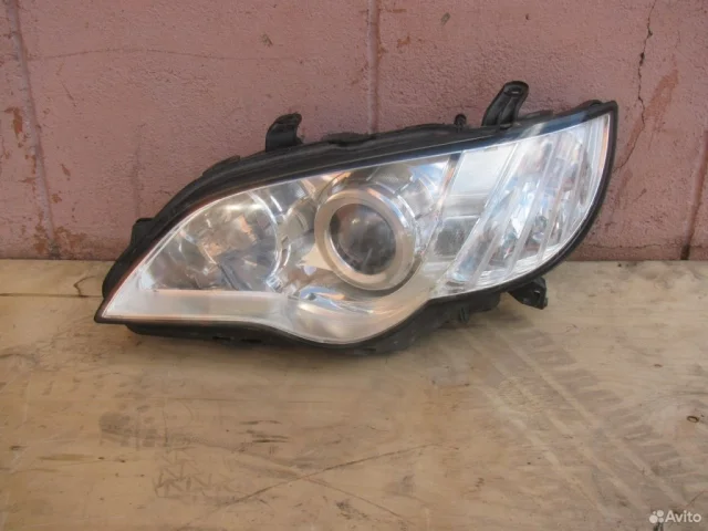 Фары для Subaru Legacy Универсал BP/B13 2003-2009 на фотографиях